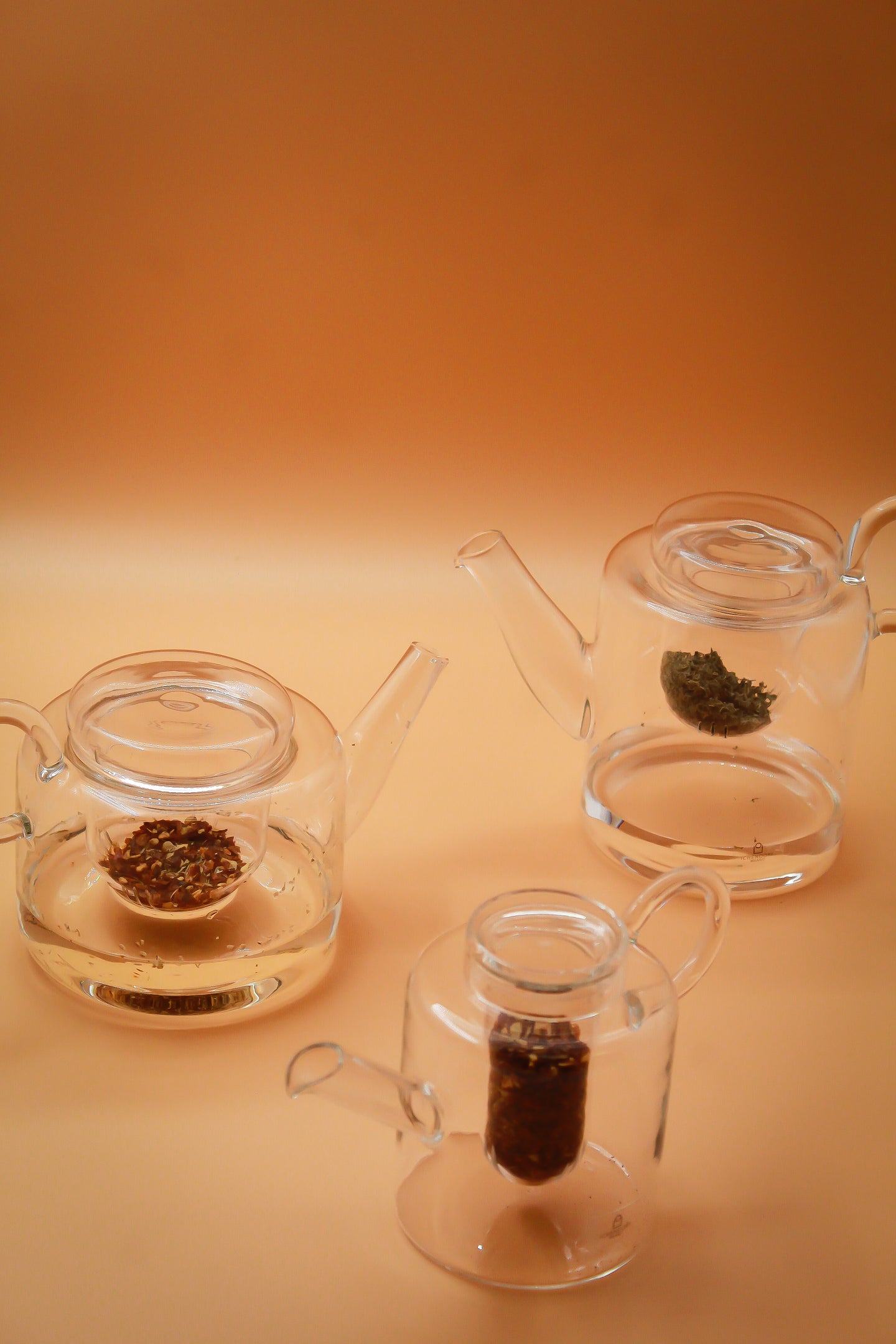 PIUMA Teapot
